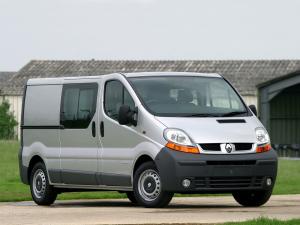 Renault Trafic LWB Kombi 2001 года (UK)